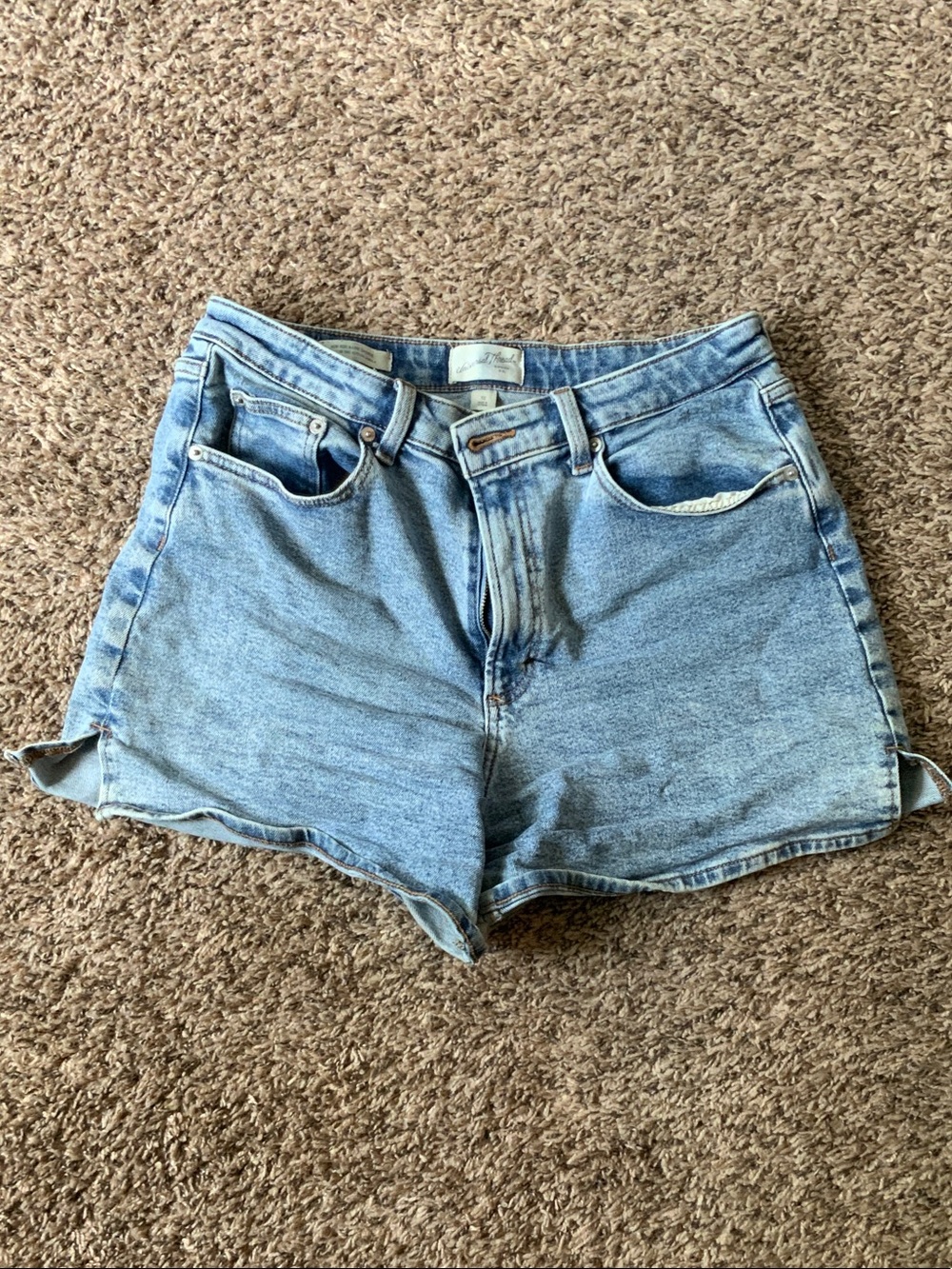 Universal Thread Light Blue High-Rise Denim Shorts